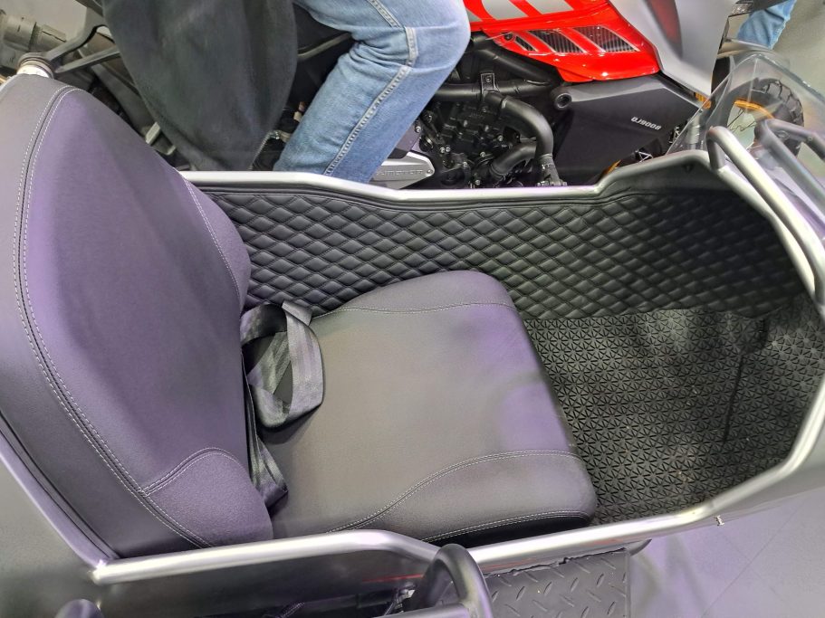 QJMOTOR SFT 900 - Das Beiwagen-Adventure-Bike Jochen Brett ef-tech