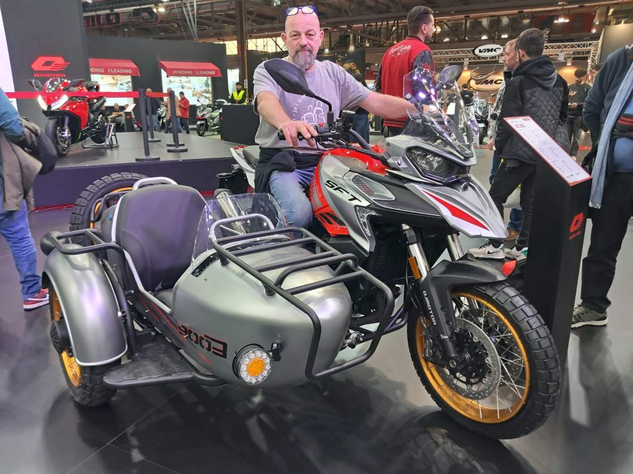 QJMOTOR SFT 900 - Das Beiwagen-Adventure-Bike ef-tech Jochen Brett